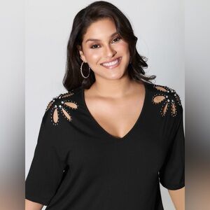 BloomChic Cut-Out Shoulder Beads Embellished size 2X (18-20)